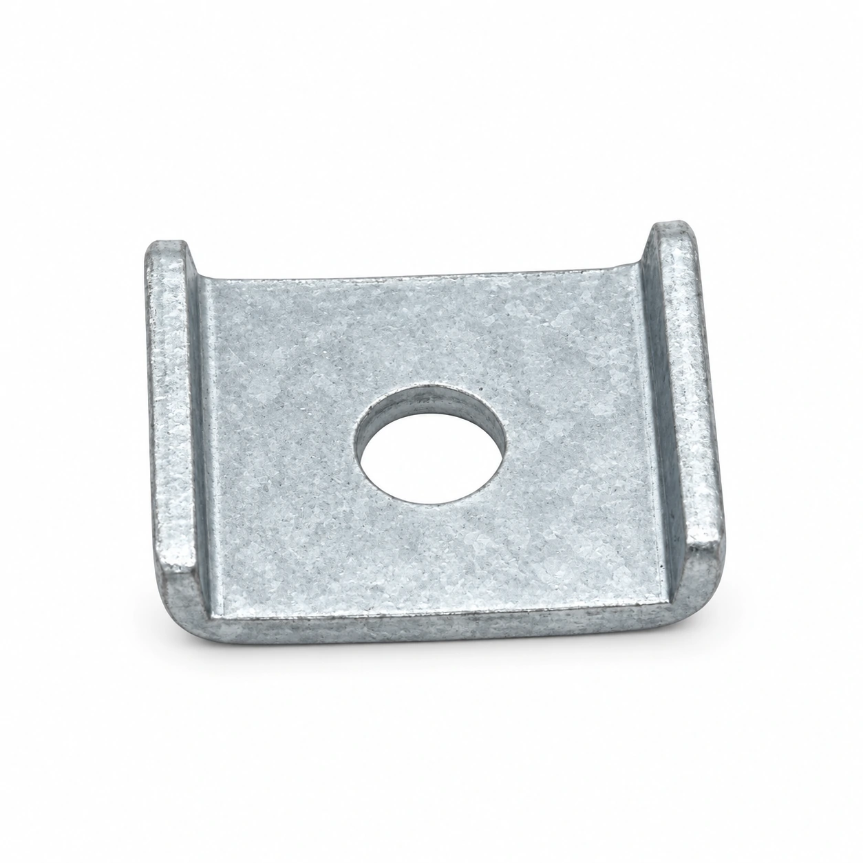Catalogue reference: single-hole folded connection plate on white
